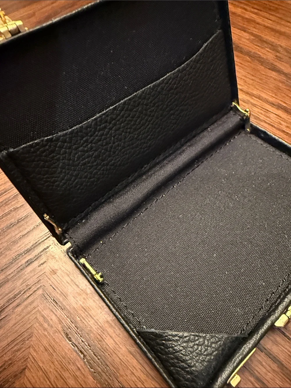 Source Unknown compact black